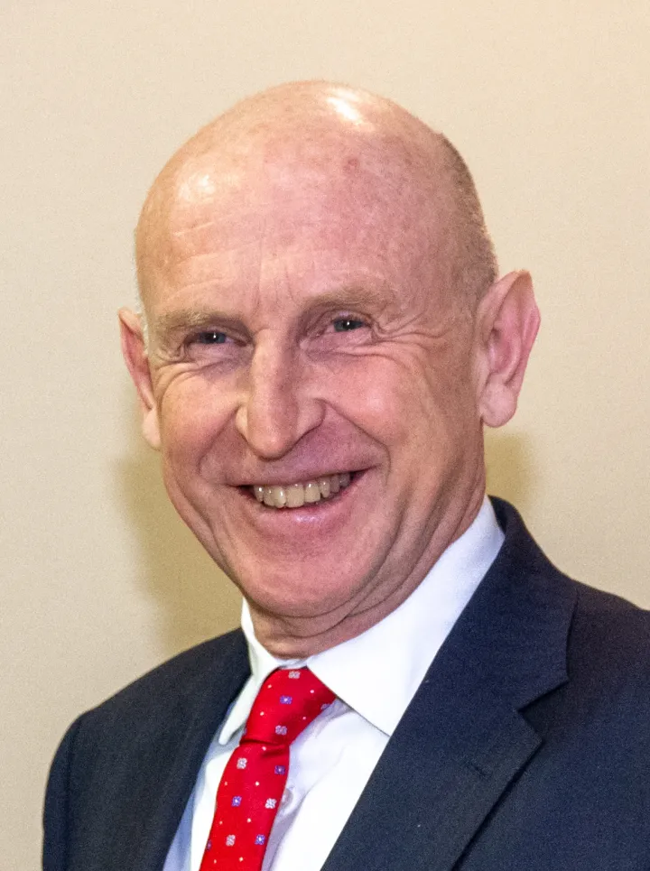 John Healey 2024 (cropped)