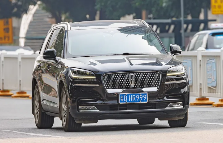 LINCOLN AVIATOR (U611) China (2)