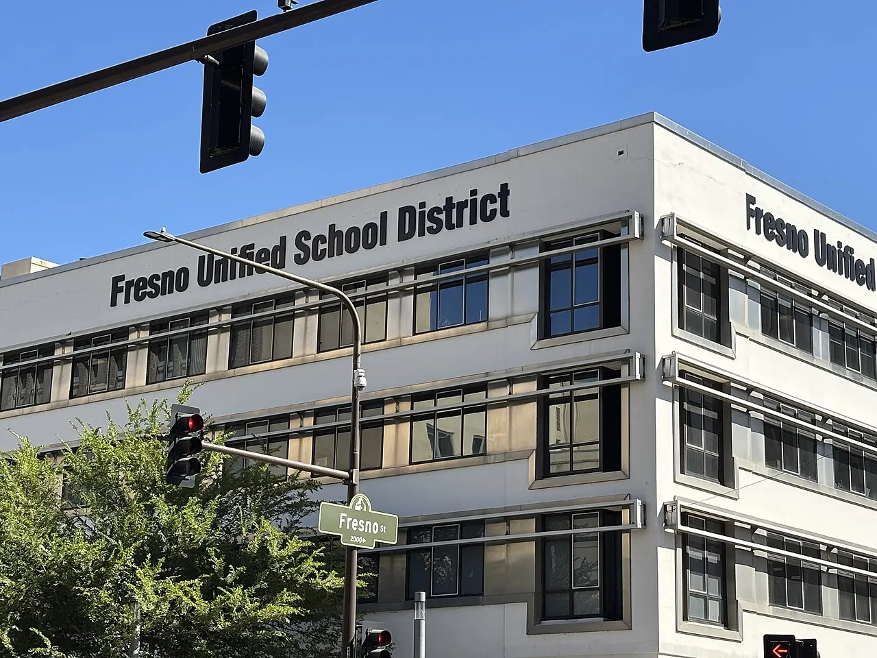 File:Fresno Unified School District - California 2025.jpg