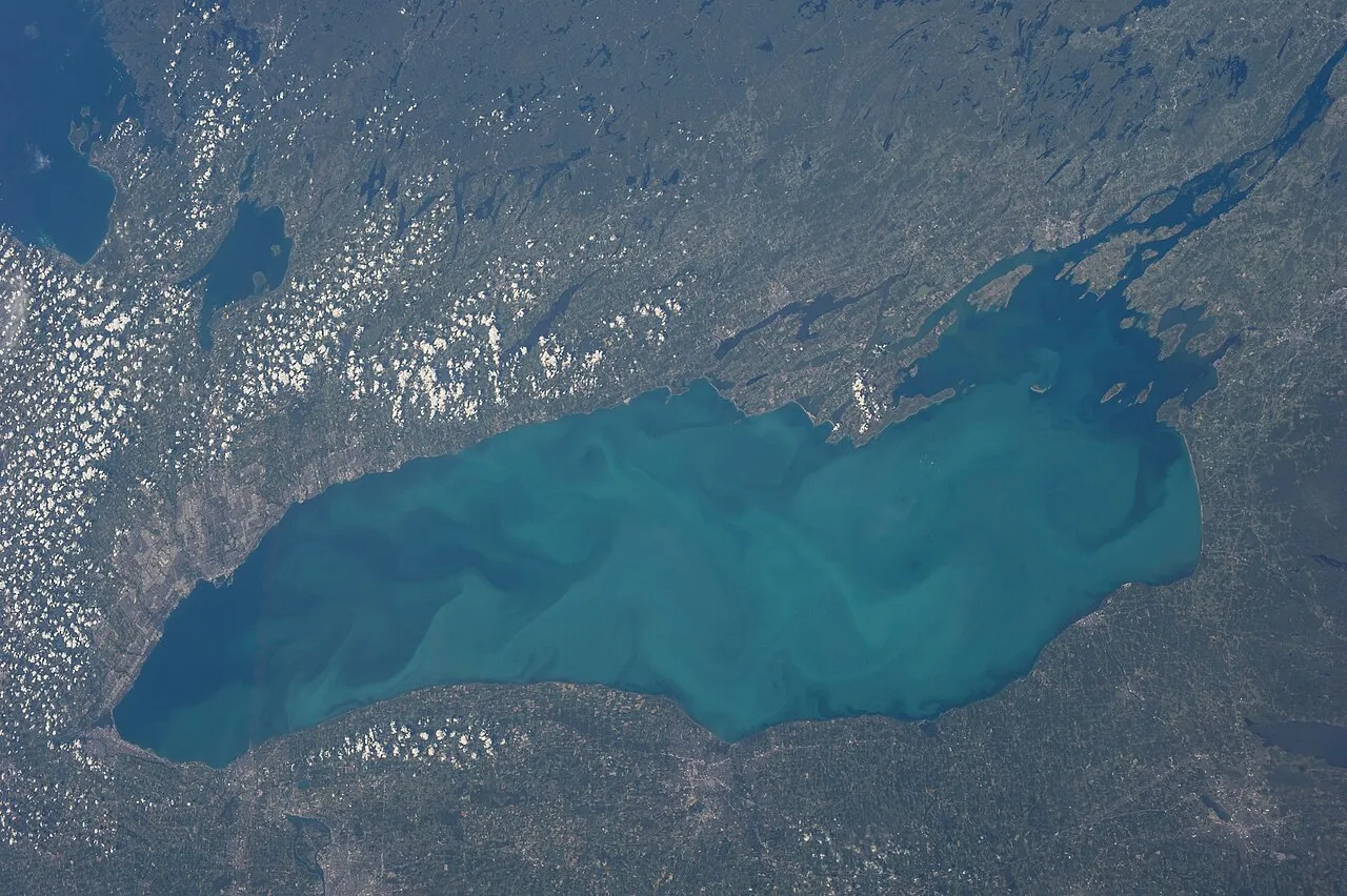 Lake Ontario (Wikidata P18)