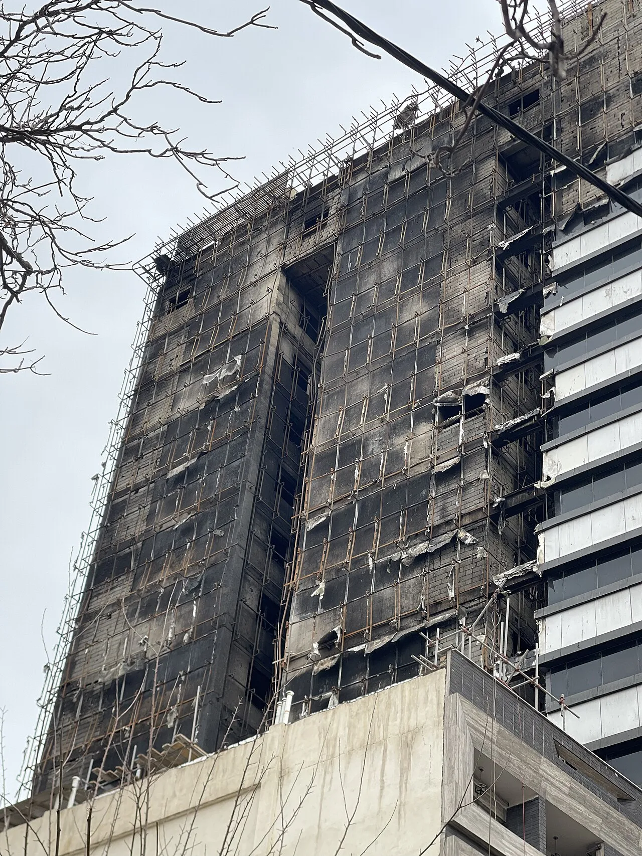 File:Ghandi hospital fire, After fire, by Mardetanha 8067 04.jpg