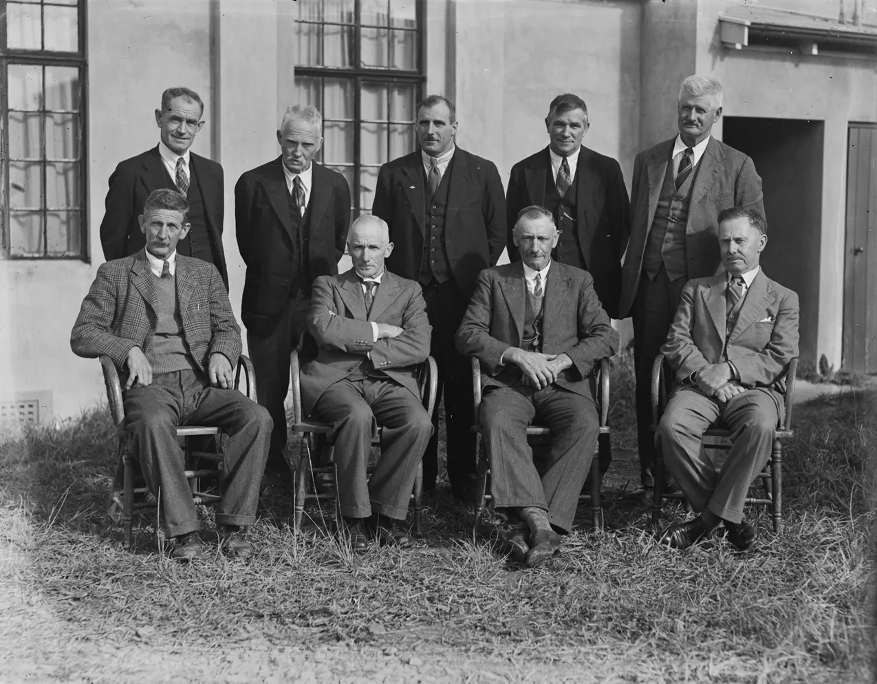 File:Portrait of nine men in formal attire (AM 87206-1).jpg