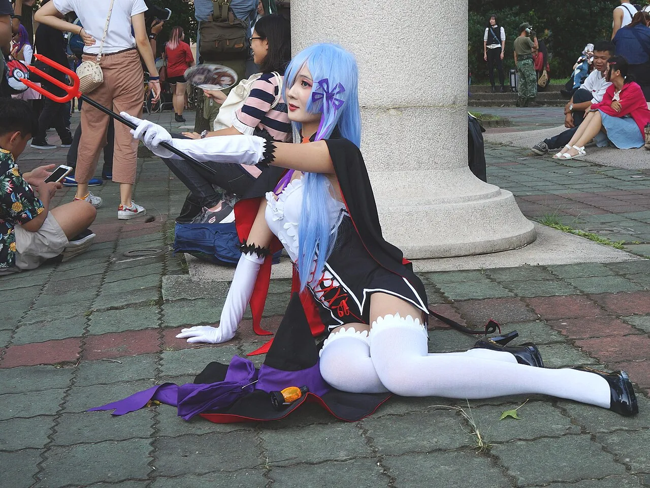 File:RaiRai as Halloween costume Rem at CWT52 20190810c.jpg