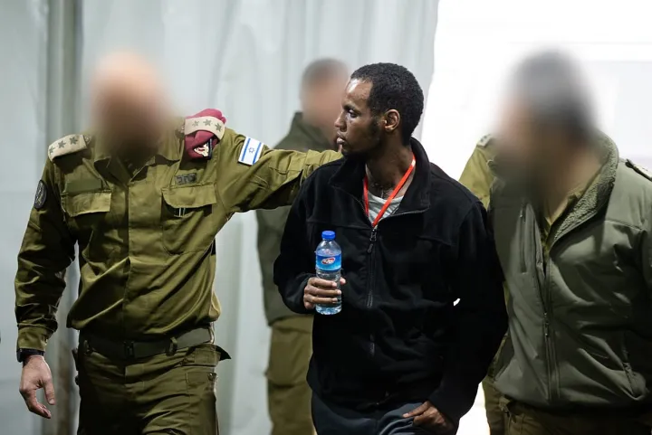 Avera Mengistu with the Israel Defense Forces after release, 22 February 2025 01