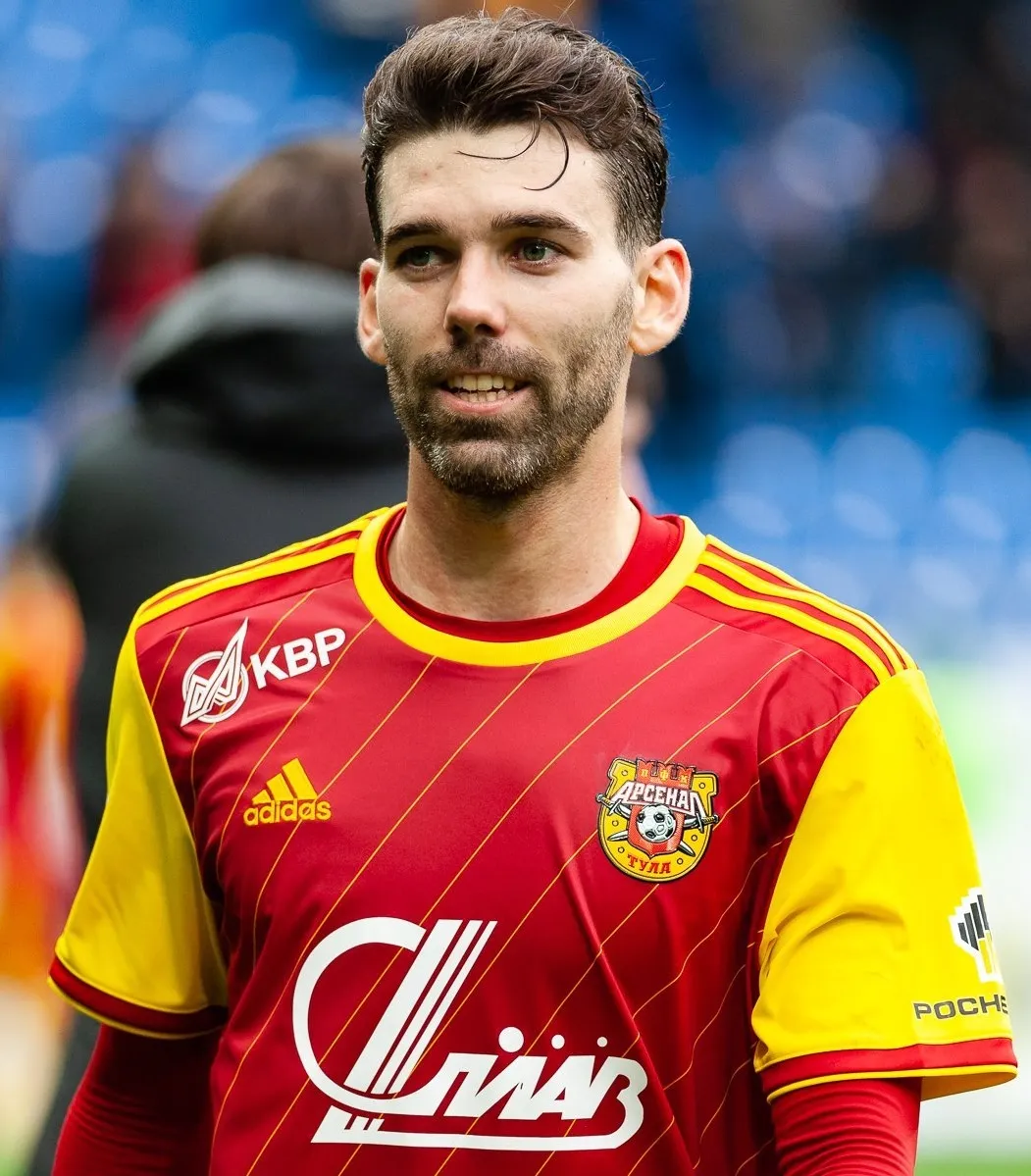 Arsenal continue Alvarez pursuit