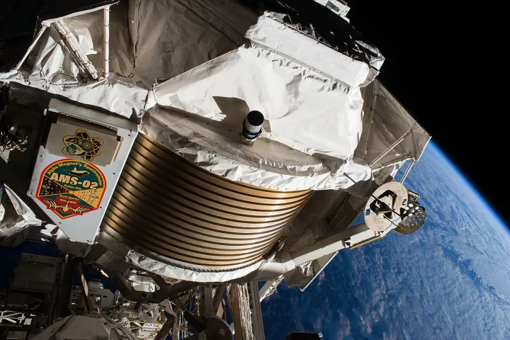 ISS-50 EVA-1 (b) Alpha Magnetic Spectrometer