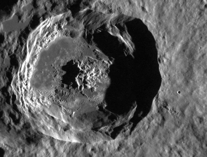 MESSENGER View of Mercury's Caloris Basin (6323325370)