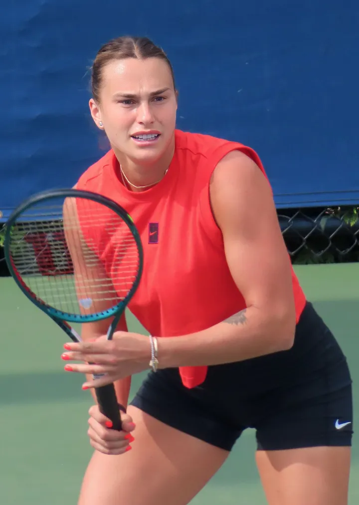 Aryna Sabalenka US Open 2024 practice (cropped)