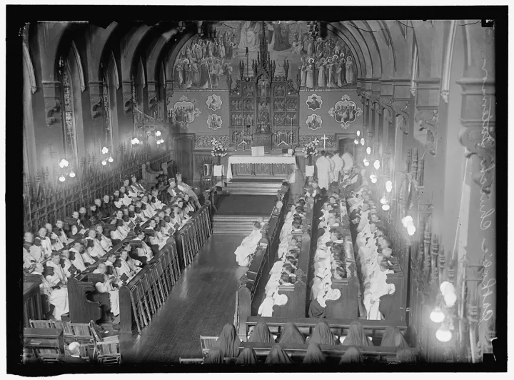 DOMINICAN HOUSE OF STUDIES CHAPEL, CATHOLIC UNIVERSITY. THE CHAPEL, INTERIOR LCCN2016864821