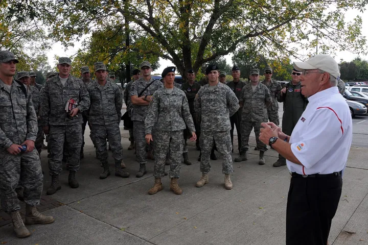 Troops meet at Ohio State football facility (100922-F-1868F-006)