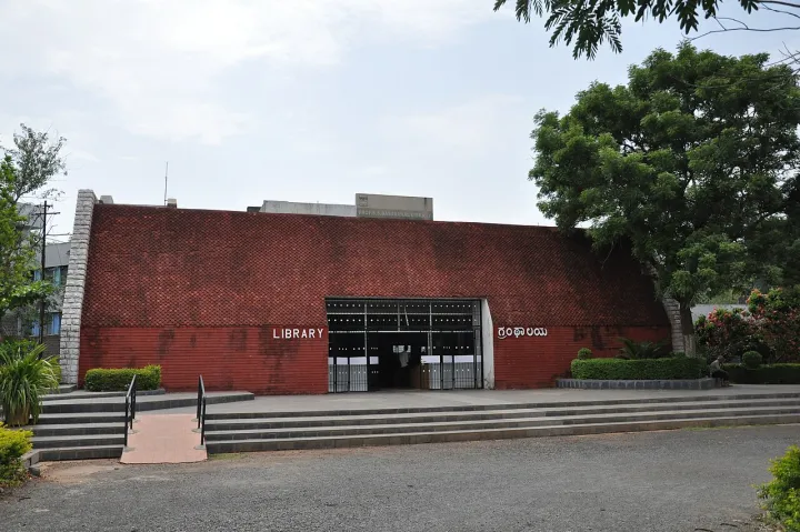 Karnataka-University-Library-Dharwad