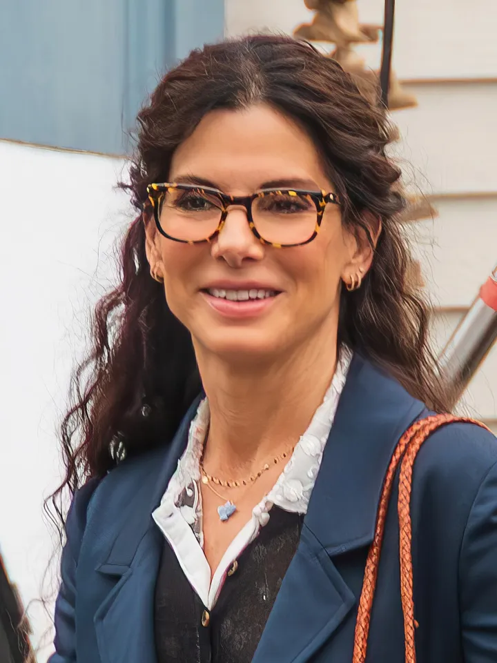 Sandra Bullock filming Practical Magic 2