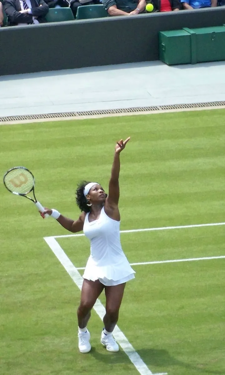 Serena Williams playing tennis, location