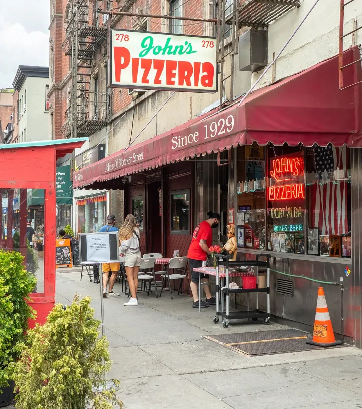 John's of Bleecker Street exterior (01530)