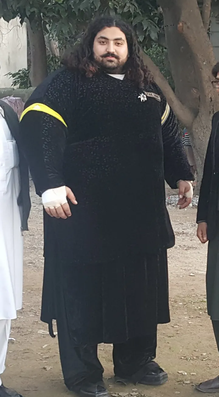Khan Baba (Wikidata P18)