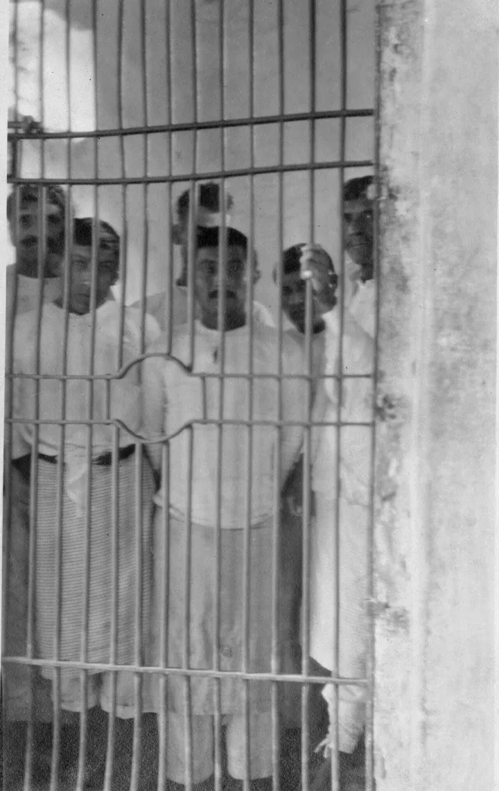 Political prisoners in jail in Motul awaiting trial, Yucatan, Mexico 1923.tif