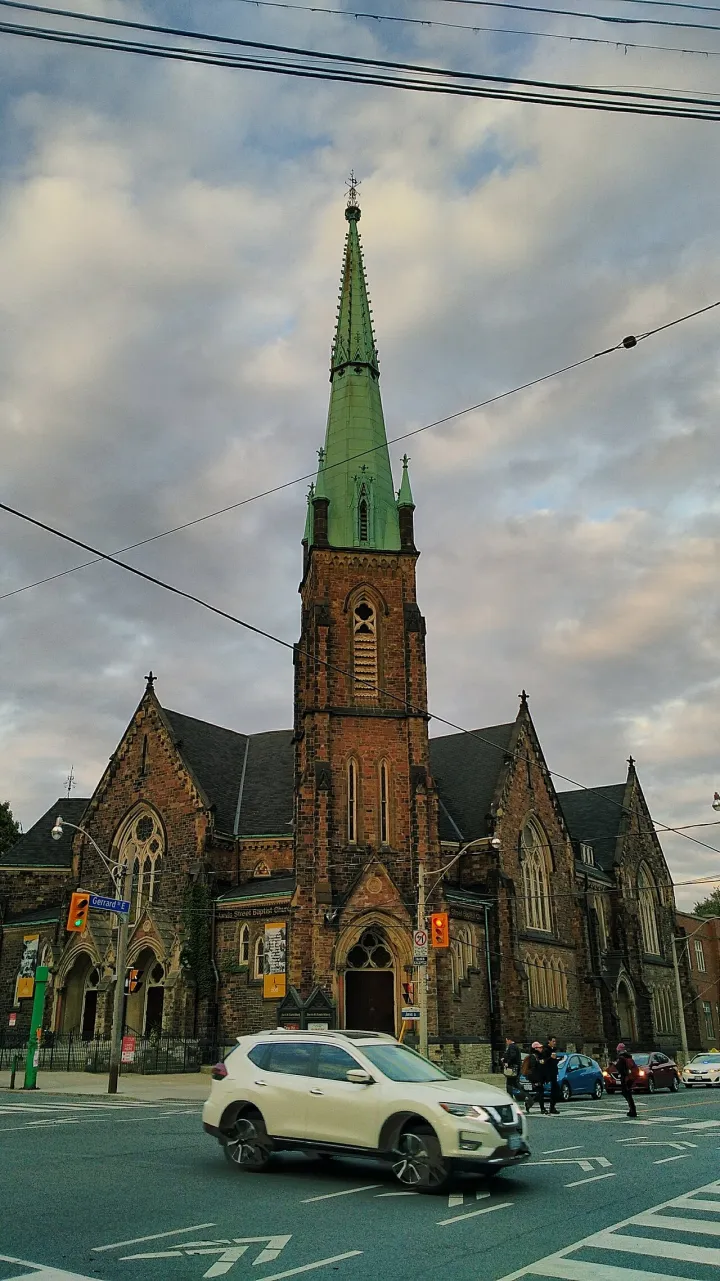 Jarvis Street Baptist Church - portrait view (31635932028)