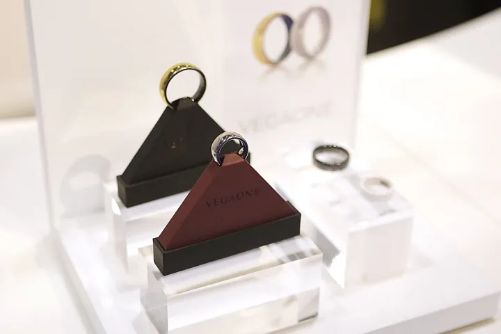 VEGAONE Rings