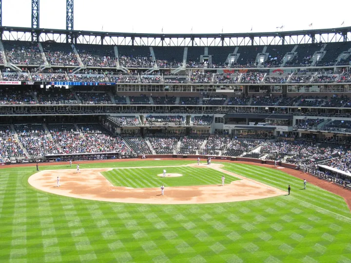 Los Angeles Dodgers vs. New York Mets - April 25, 2013