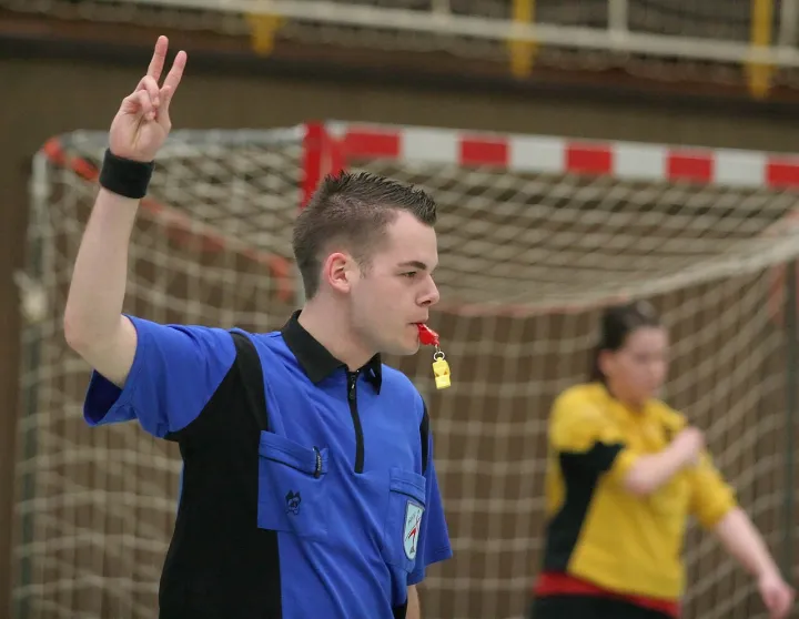2-minutes-suspension-handball
