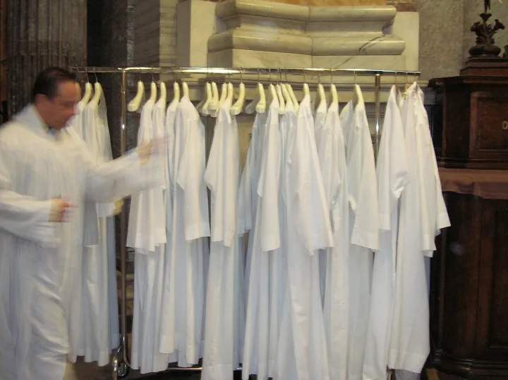 Preparativi del 1° Angelus di papa Francesco - Domenica 17 marzo 2013 03
