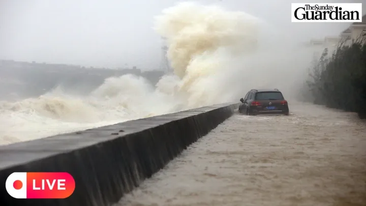 Typhoon Dujuan LIVE: Heavy Rain Hits Japan As Evacuation Orders Issued