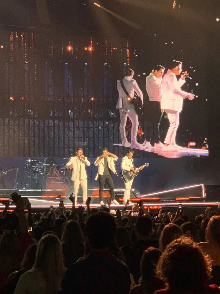 Jonas Brothers Nashville Concert