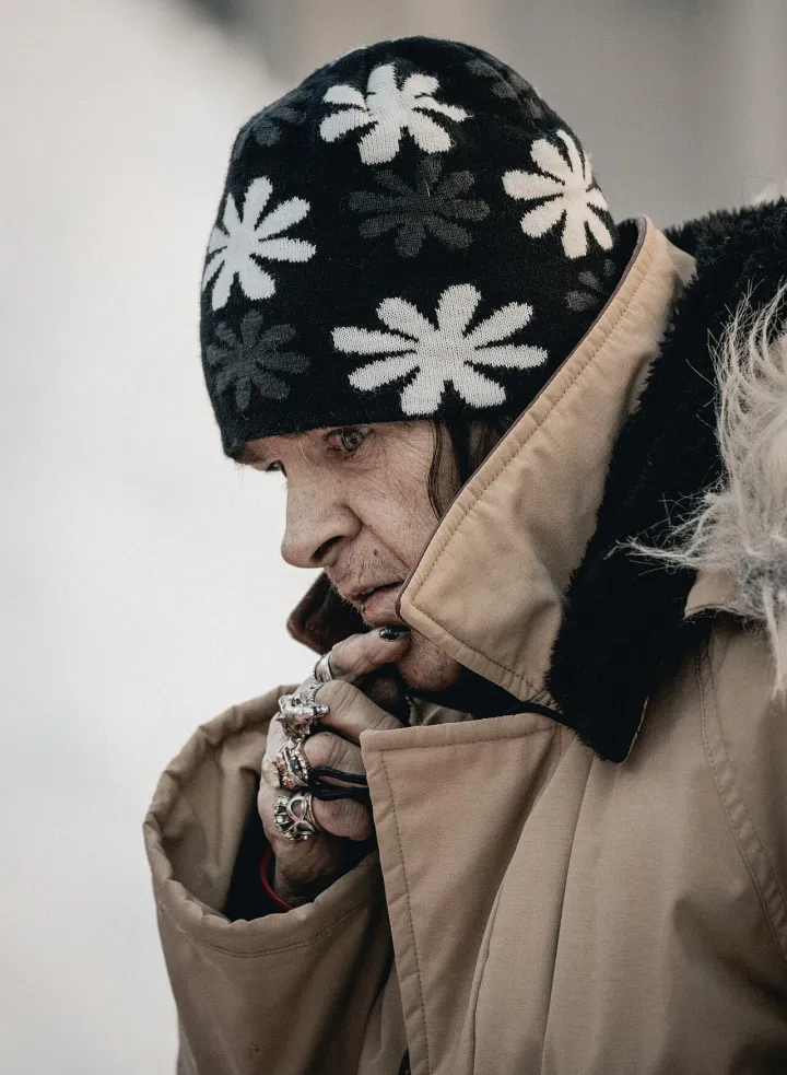 Person in winter clothing in Quebec City