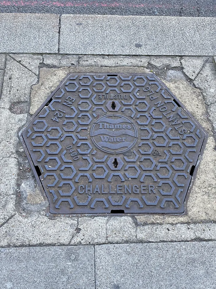 Thames Water manhole aug 21