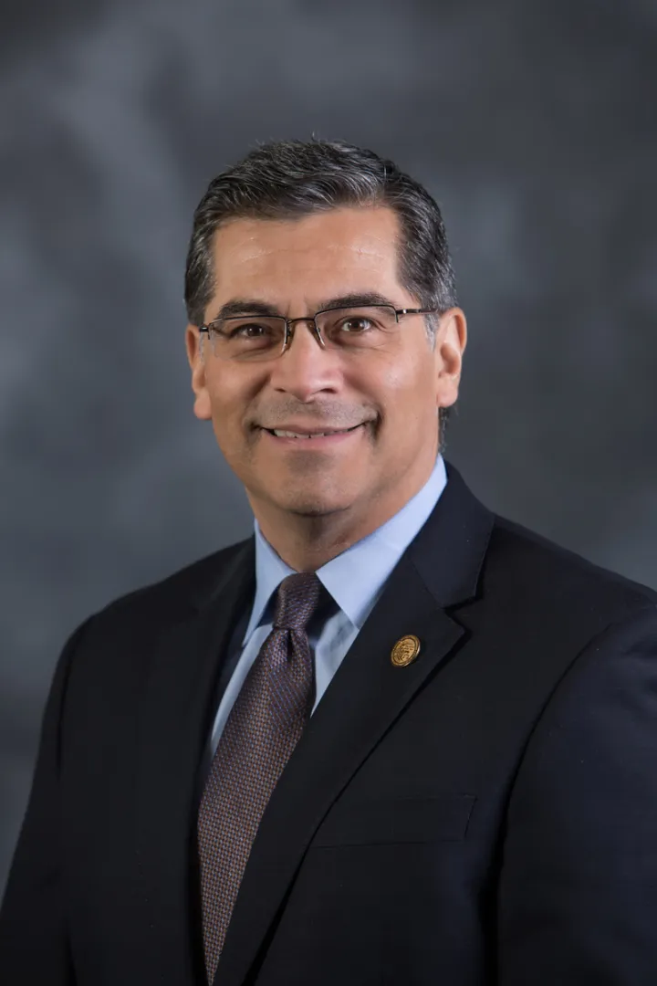 Xavier Becerra official portrait
