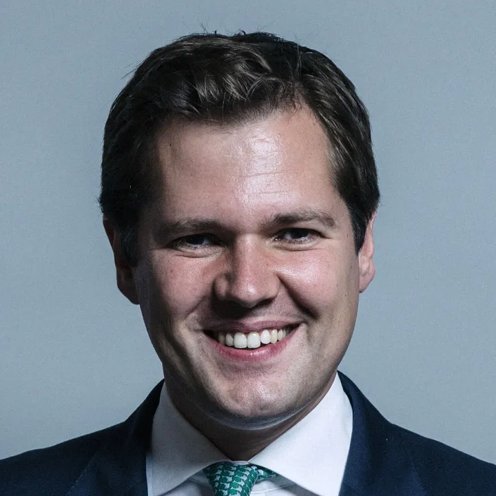 Official portrait of Robert Jenrick crop 3