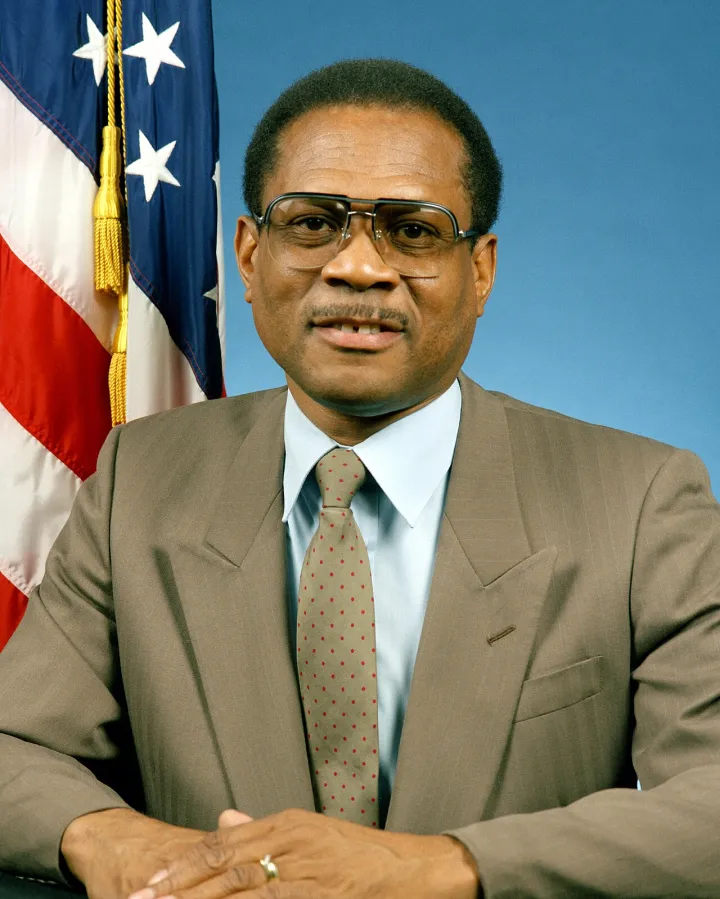 Raymond L. McGadney, Office of Civilian Personnel Management - DPLA - afa0119e5245b40e8975b5f4bd287379.jpeg