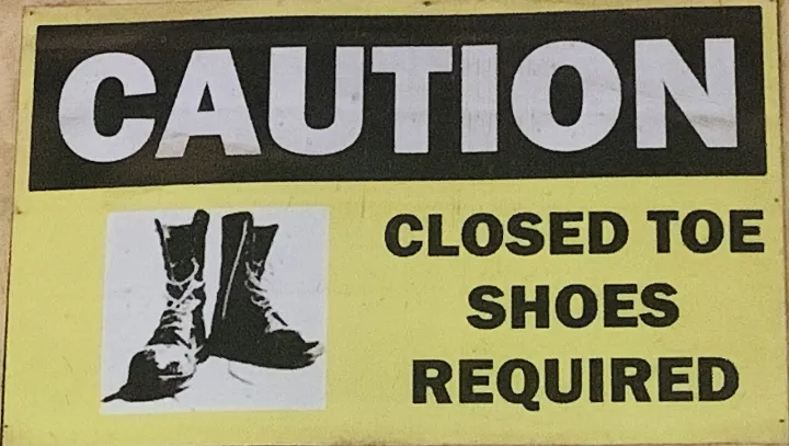 Foot safety label