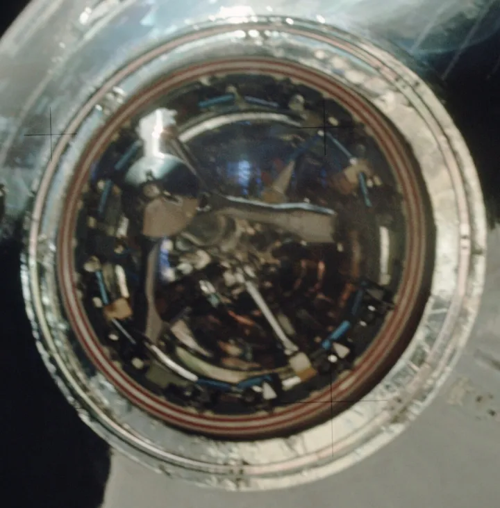Apollo probe