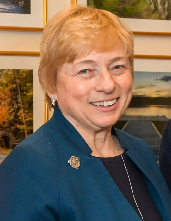 Maine congressional delegation meets with Gov Janet Mills (cropped)