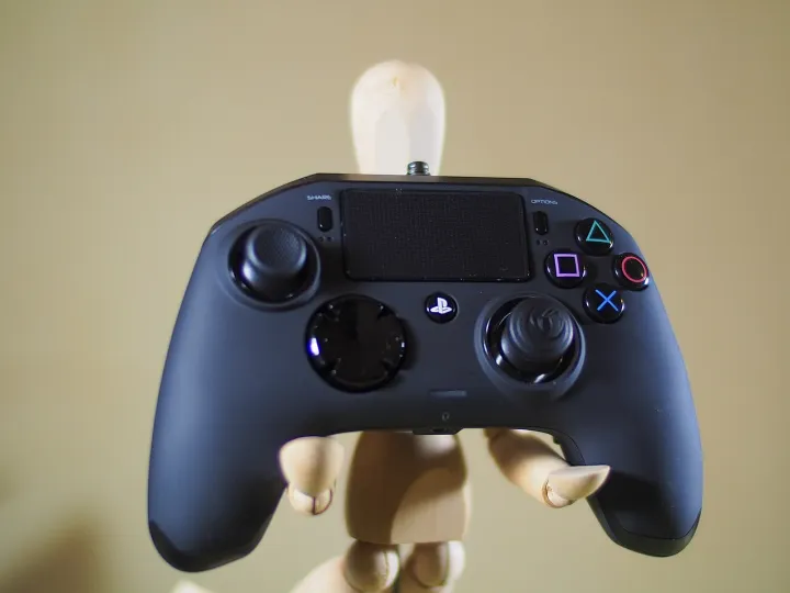 NACON REVOLUTION Pro Controller (32392487904)