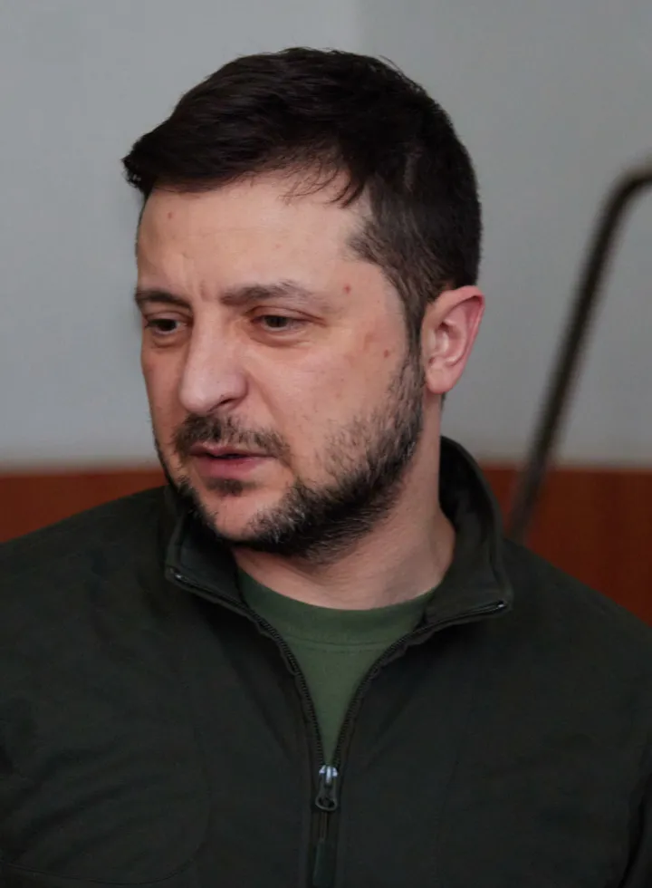 President paid a visit to the hospital with residents of the Kyiv region wounded by enemy shelling. (51944675158) (cropped)