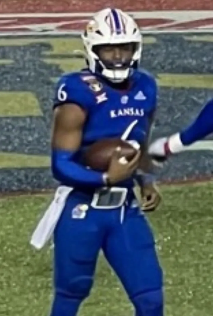 2022 Liberty Bowl Jalon Daniels first down (cropped)