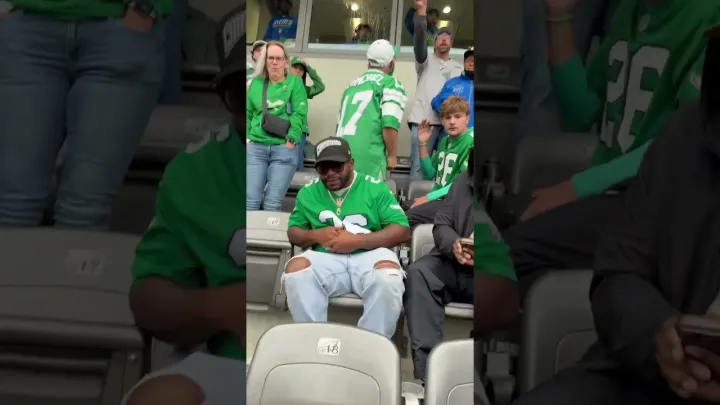 Rams Coaches Taunt Eagles Fans After Game-Winning TD #shorts
