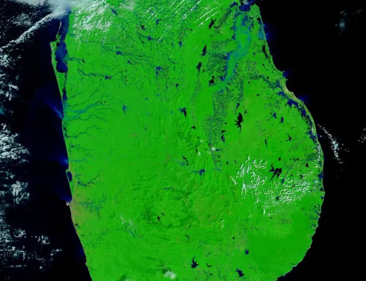 Flooding in Sri Lanka (MODIS 2025-12-09)