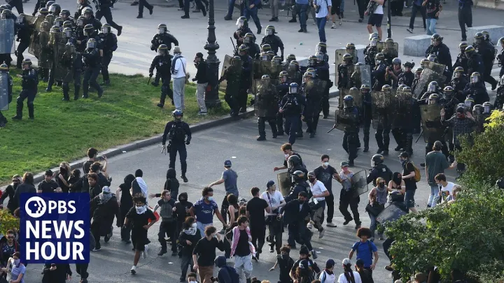 French students lead massive protests against education policies