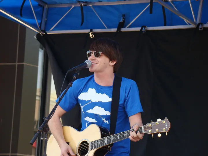 Drake Bell 9