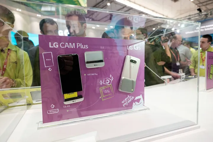 LG G5 - Mobile World Congress 2016 (25405564771)