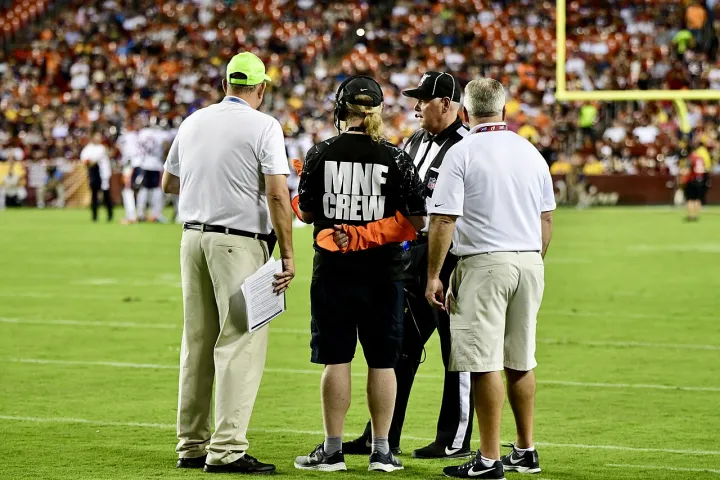 Bears at Redskins 2019 Monday Night Football (48794034298)