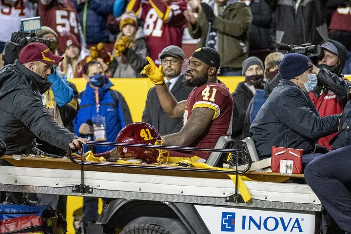 JD McKissic carted off WFT-Seahawks NOV2021