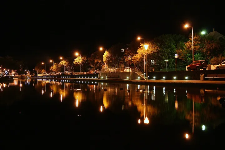Calm night in Hafnarfjörður (2847328152)