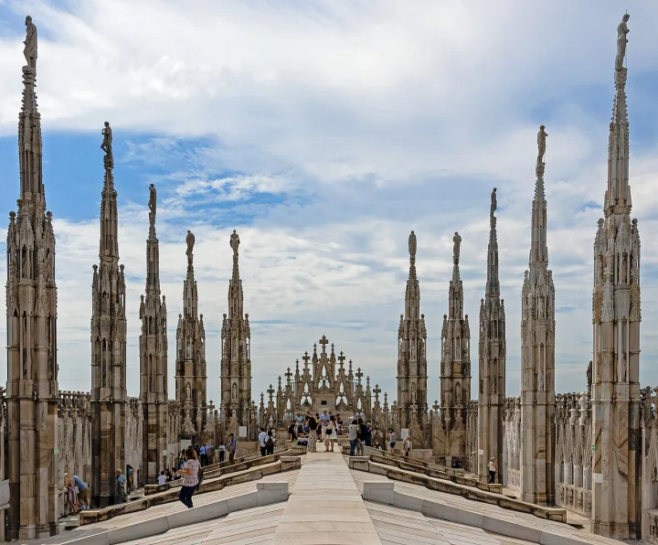 Full Milan skyline from Duomo roof