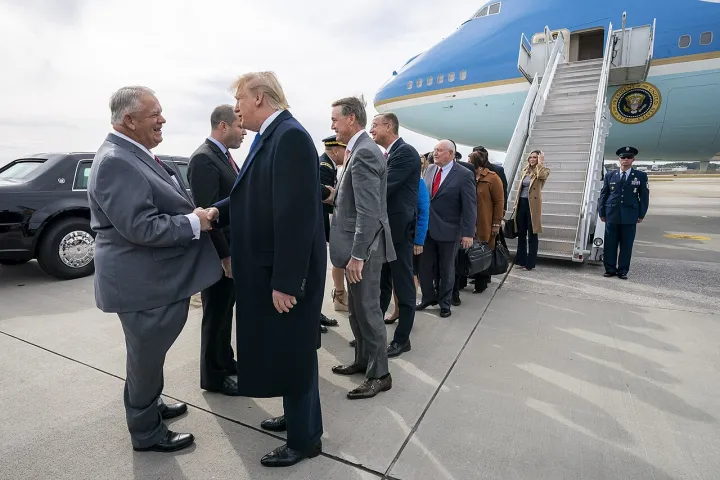 President Trump Arrives in Georgia (49048624538)