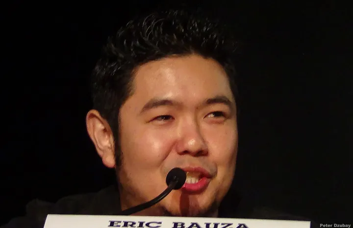 Eric Bauza speaking at the 2014 New York Comic Con
