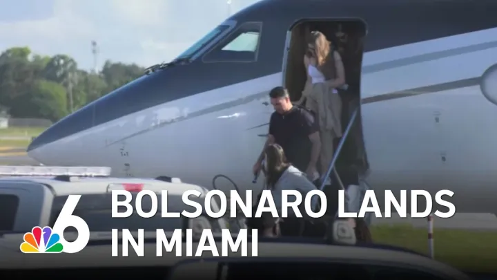 Flávio Bolsonaro lands in Miami after fleeing Brazil following election defeat